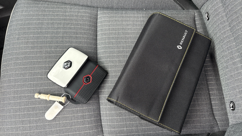 Renault Clio 1.6 E-TECH Hybrid 140 Lutecia SE 5dr Auto Hybrid Hatchback